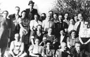 Group picture taken in Kielce ghetto